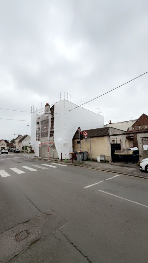 Thermobâchage de maison à Bresles (Oise) : protéger votre façade des infiltrations d’eau